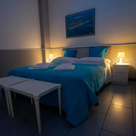 Holiday home Casa Vacanze Ciclopi Acitrezza *